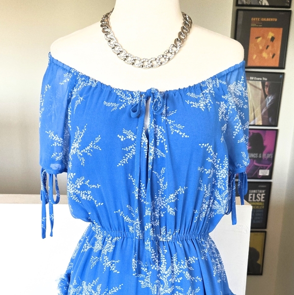 LeLis Gorgeous Azure Blue Botanical Floral Print Dress Size Medium - Picture 2 of 8